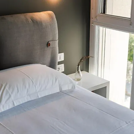 Discover An Exclusive Seaside Retreat !!