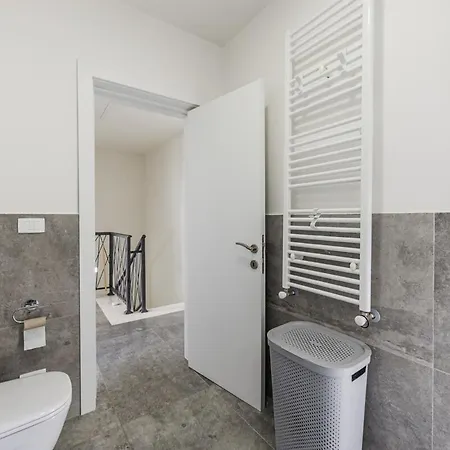 Discover An Exclusive Seaside Retreat !! Villa