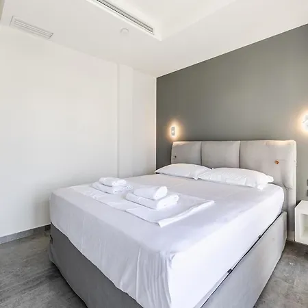 Villa Discover An Exclusive Seaside Retreat !! *
