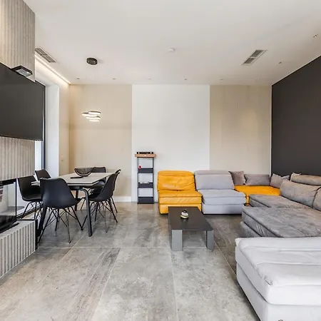 Discover An Exclusive Seaside Retreat !! * Plazhi San Pietro