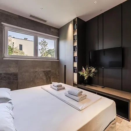 Discover An Exclusive Seaside Retreat !! Villa *