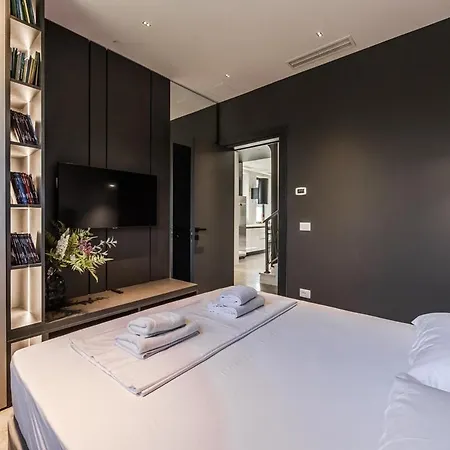 Villa Discover An Exclusive Seaside Retreat !! Plazhi San Pietro